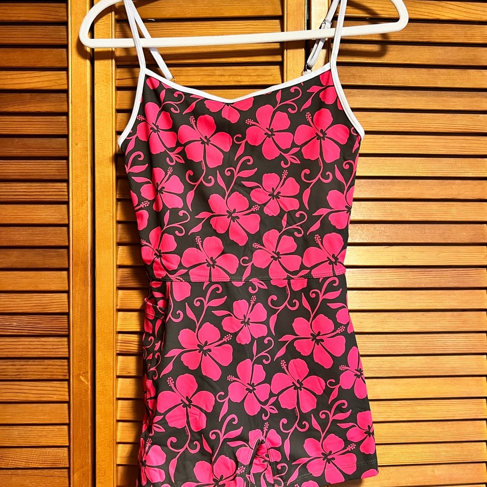 Benoa Active Square Neck Romper (Pupukea Print)